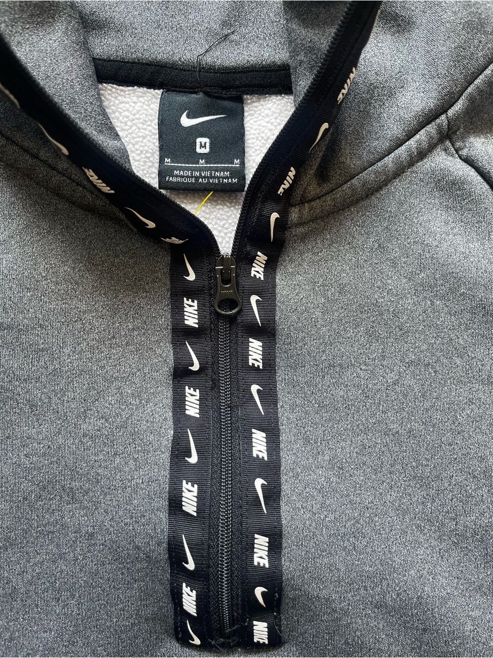 Nike Men's Heather Grey Half-Zip Pullover - Picture 4 of 4